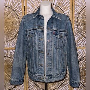 Levi’s Classic Blue Trucker Denim Jacket M